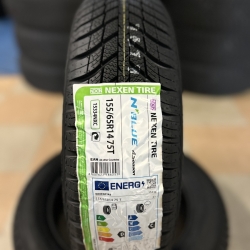 ダイハツ　オールシーズンタイヤセット 14インチ　ひび割れ多数有り 15インチの軽自動車用オールシーズンタイヤ！！今なら選べる特典も